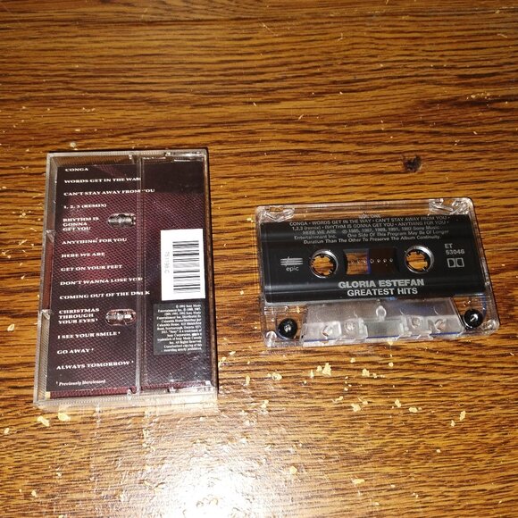 Gloria Estefan - Greatest Hits on cassette (Sony Music Canada, 1992) - Picture 2 of 2